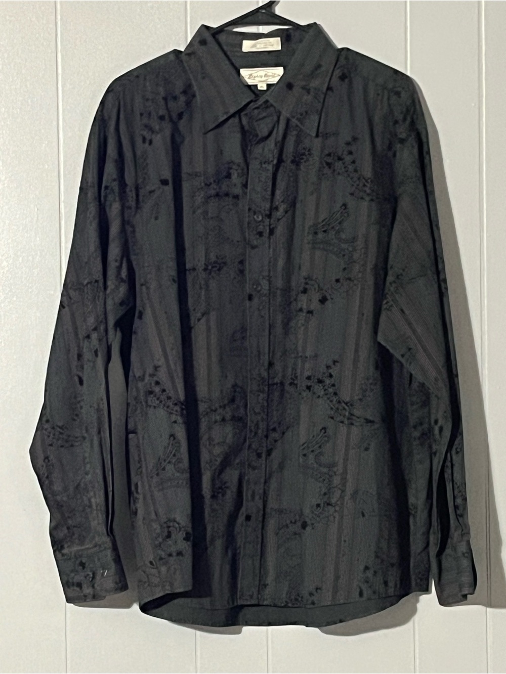 Black Men's Long-Sleeve Button-Up
